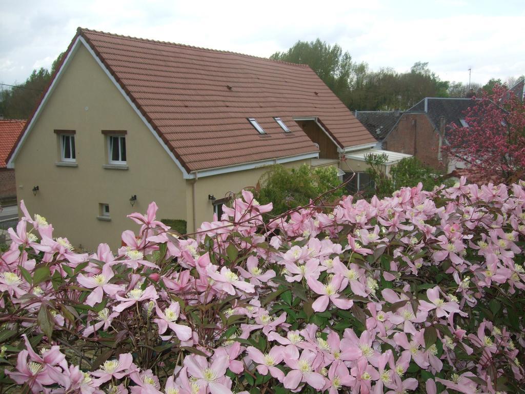 Au Chardon Bleu Bed and Breakfast Nesle Kamer foto